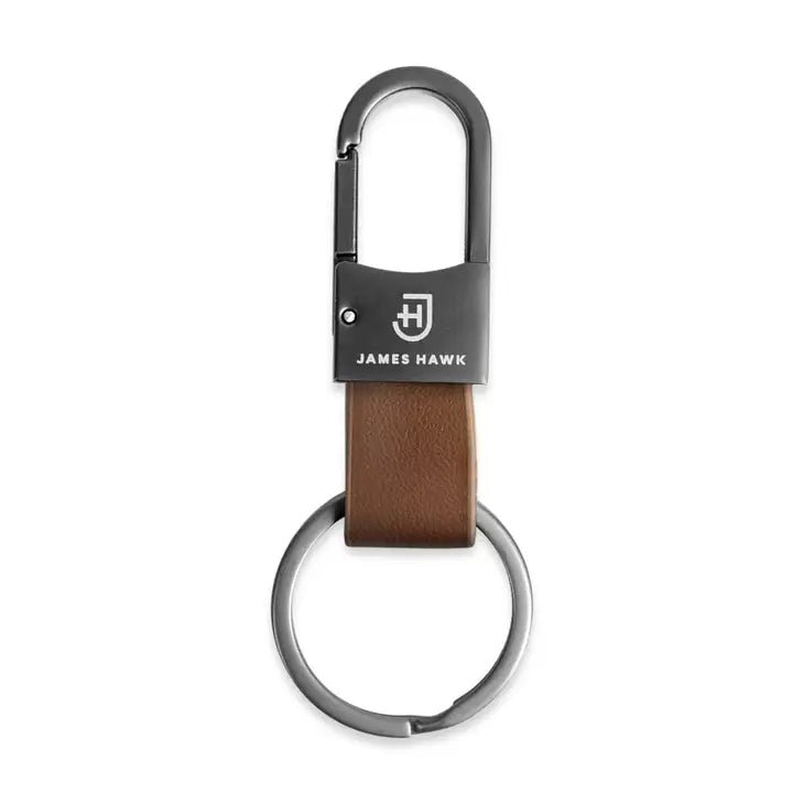 Kamea | James Hawk klassisk nøglering. Slidstærkt naturlæder med metalkarabinhage. Praktisk størrelse på 9 cm.