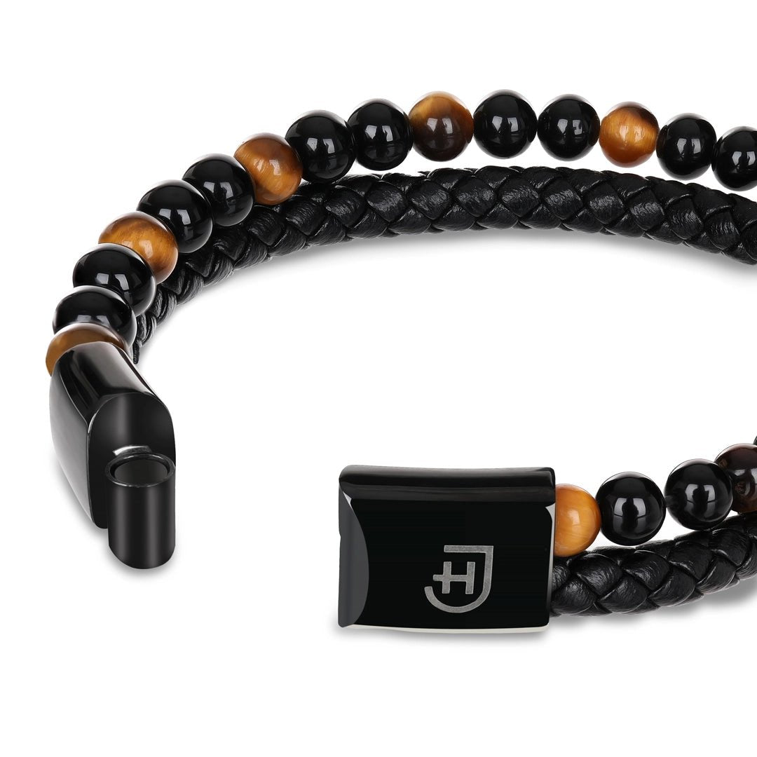 Kamea | James Hawk todelt armbånd. Flettet læder og Yellow Tigers Eye perler. Sort rustfrit stålspænde med magnetlukning.